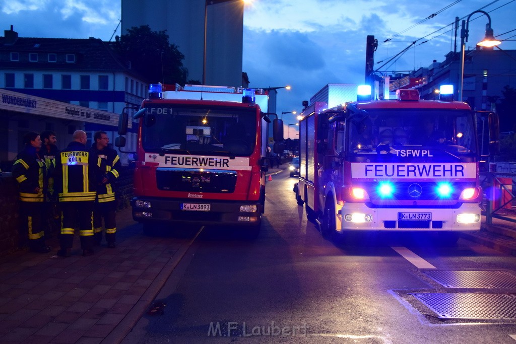 Feuer 3 Koeln Poll Poller Kirchweg P0518.JPG - Miklos Laubert